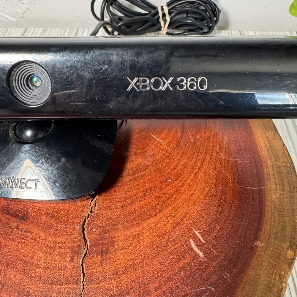 Microsoft Xbox 360 Kinect Connect Black Sensor Bar Model # 1414 - Picture 2 of 8